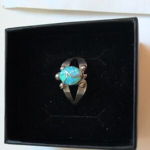 Native American Zuni Blue Opal Sterilng Silver Turtle Ring